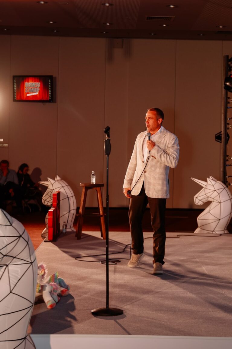 Business Standupтур Оскара Хартманна «ОХОТА ЗА ЕДИНОРОГАМИ», фото 14